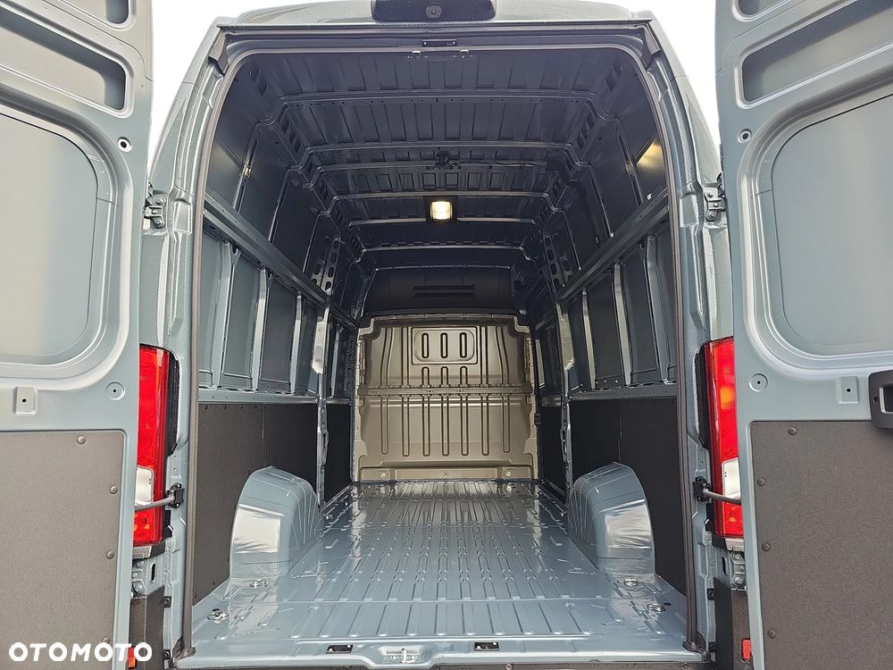 Peugeot BOXER Furgon L4H3 - 10
