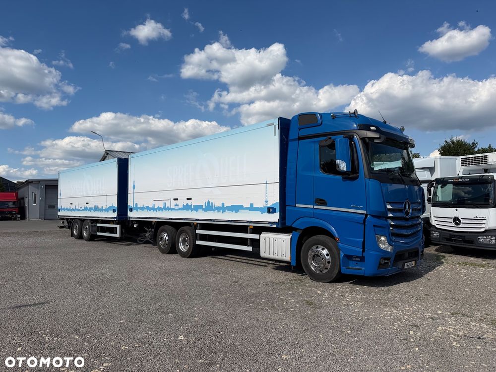 Mercedes-Benz Actros - 32
