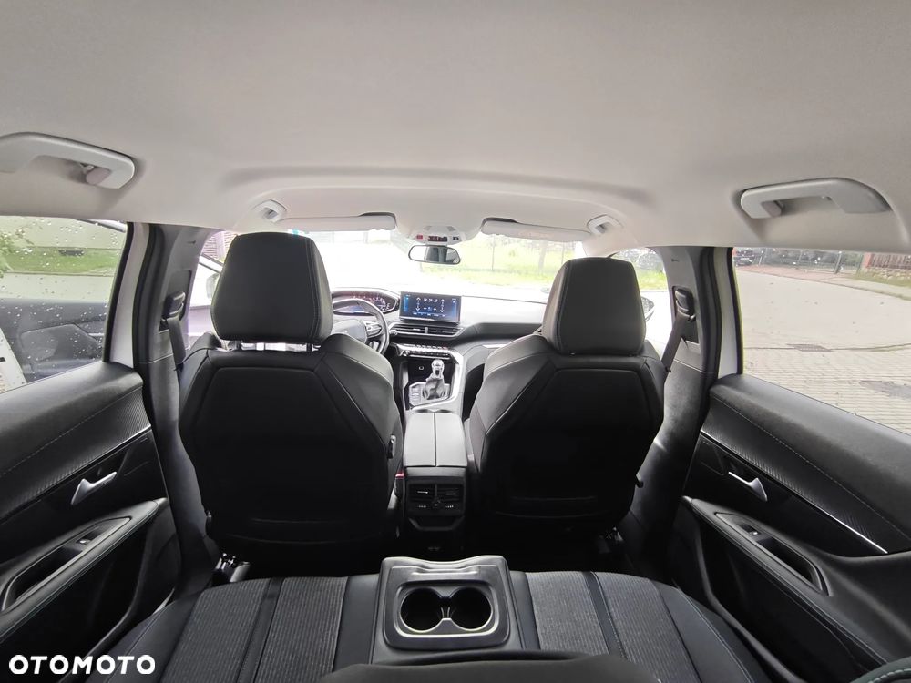 Peugeot 3008 PureTech 130 Stop & Start GPF Allure - 37