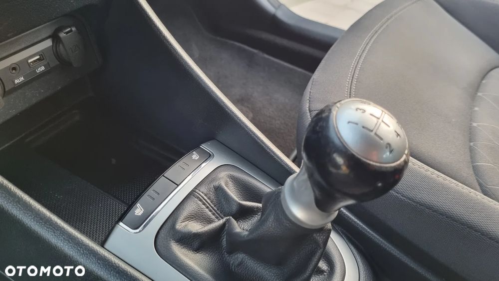 Kia Rio 1.2 Dream Team Edition - 26