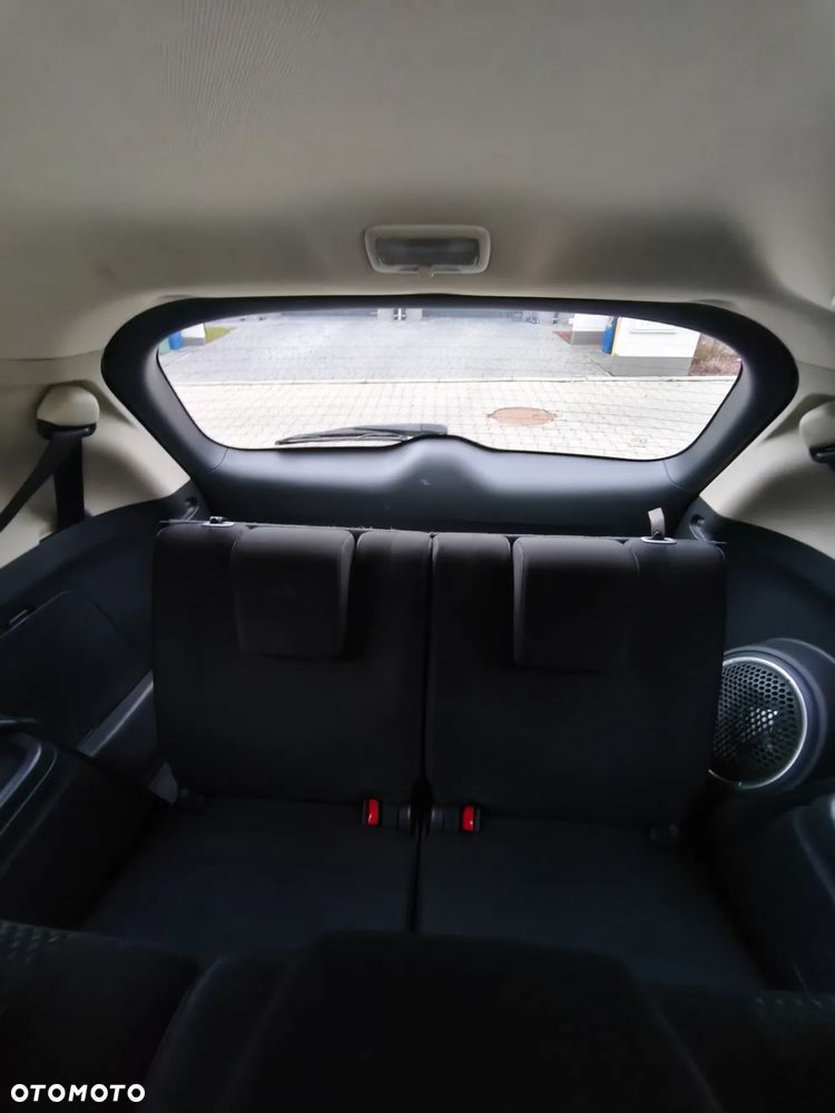 Mitsubishi Outlander 2.0 Intense + CVT - 16