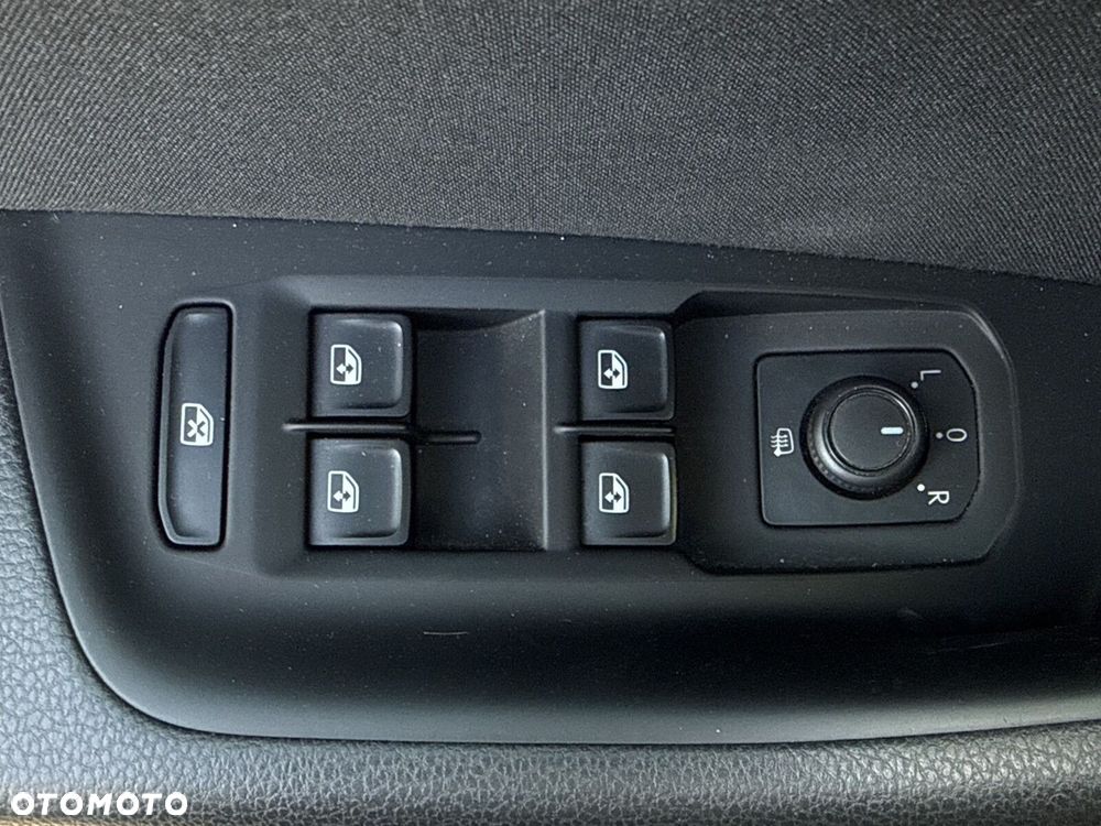 Volkswagen Passat 1.4 TSI BMT ACT Comfortline - 31