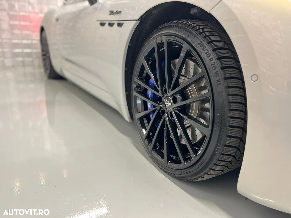 Maserati GranTurismo Modena - 7