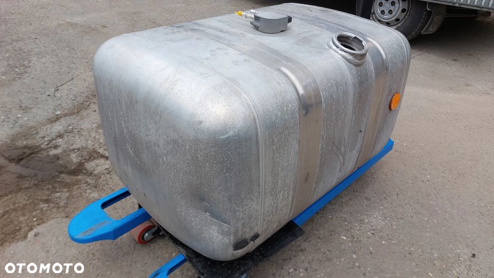 Zbiornik paliwa 290 l 9604701103 - 1