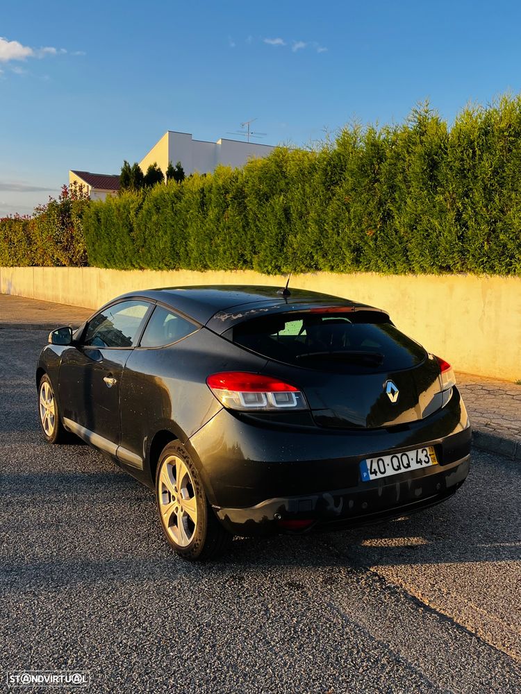 Renault Mégane Coupe 1.5 dCi Dynamique - 4