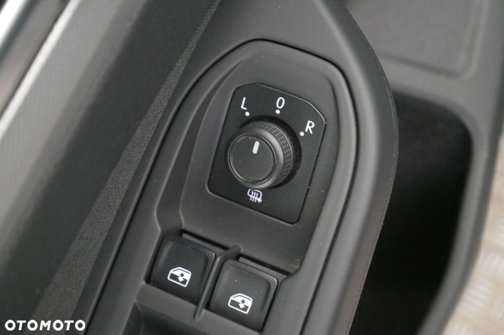 Volkswagen Golf VIII 1.0 TSI - 22