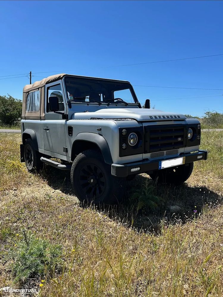 Land Rover Defender 90 2.4 CRD S - 4