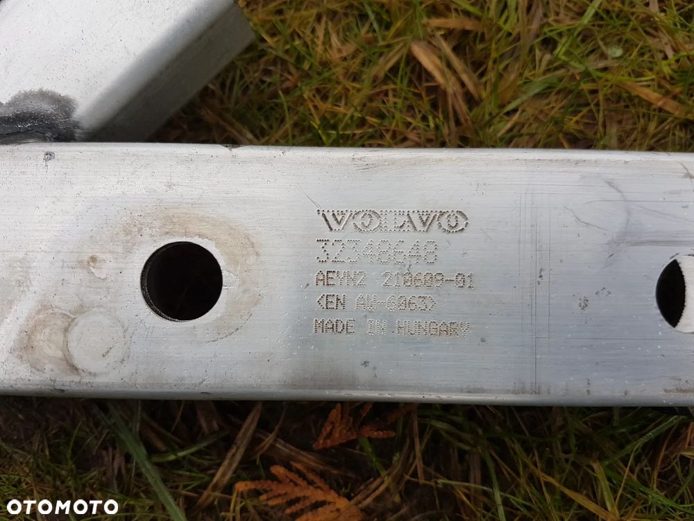 VOLVO V60 S60 BELKA WZMOCNIENIE PAS GÓRA - 2