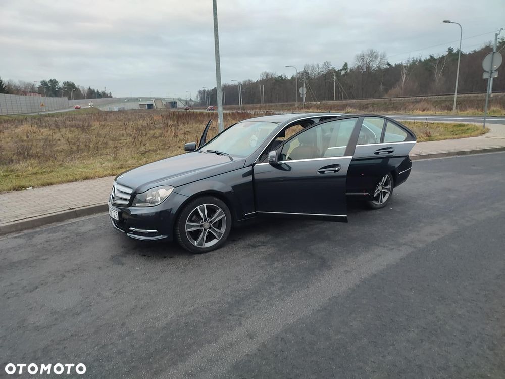 Mercedes-Benz Klasa C 200 CDI BlueEff Elegance - 8