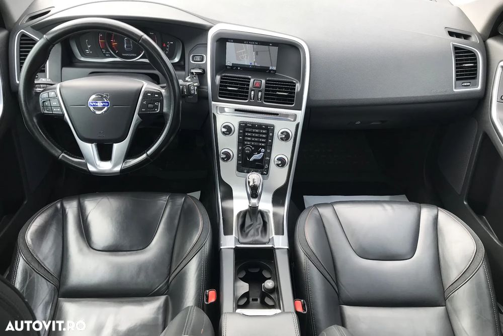 Volvo XC 60 D5 AWD Aut. Ocean Race - 5