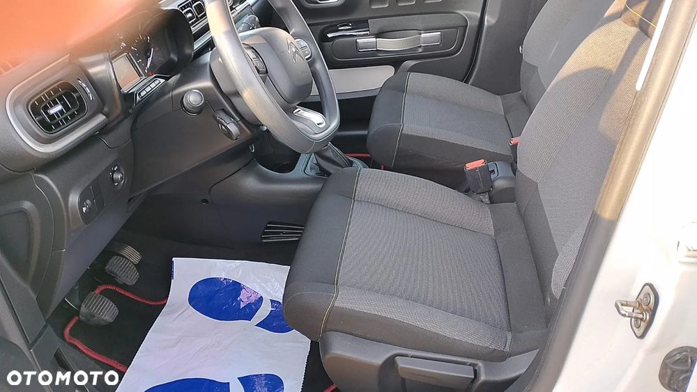 Citroën C3 1.2 PureTech C-Series - 12