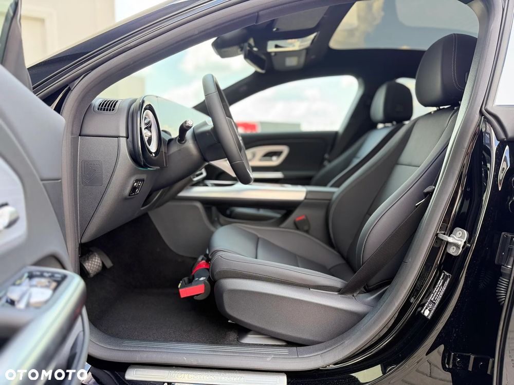 Mercedes-Benz CLA - 19