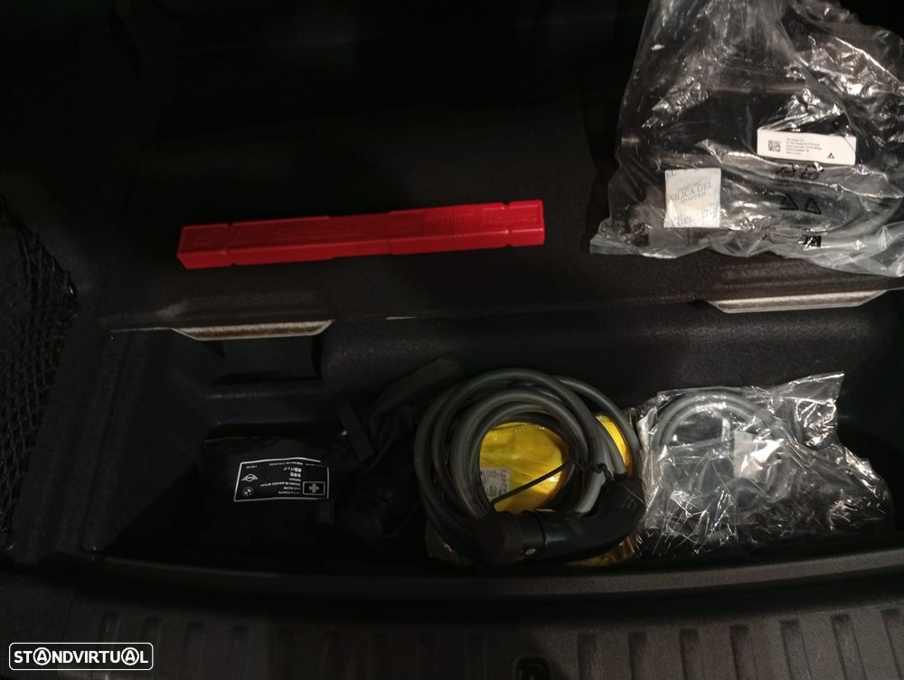 BMW X1 xDrive25e xLine - 16