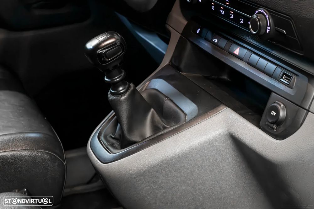 Peugeot EXPERT - 18