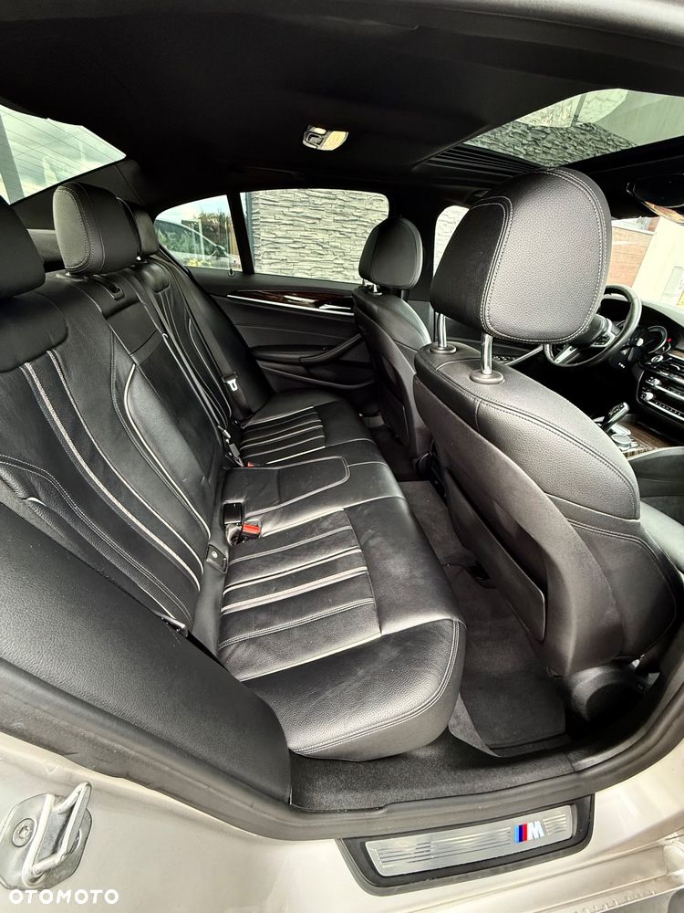 BMW Seria 5 530i M Sport sport - 14