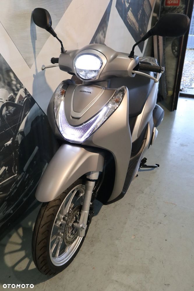 Honda SH - 4