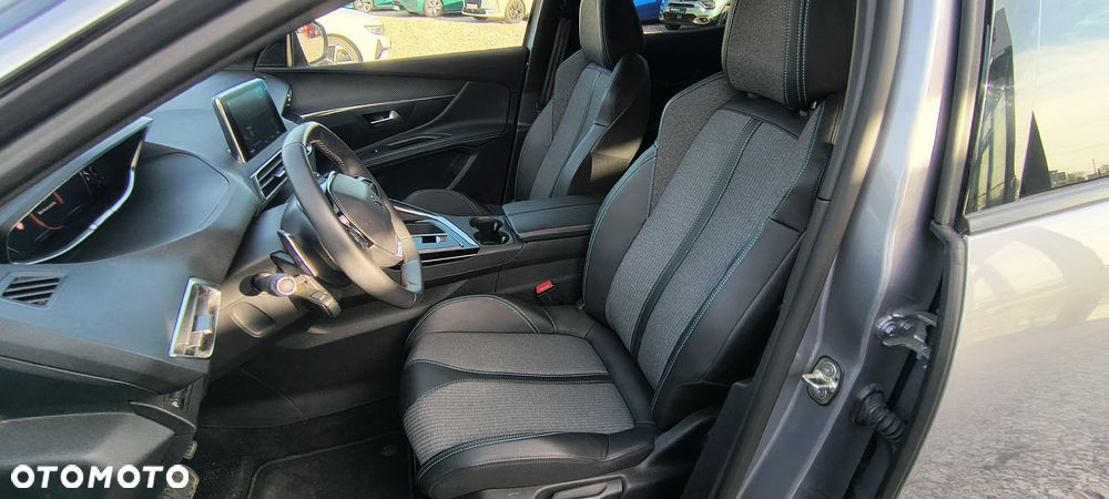 Peugeot 3008 1.5 BlueHDi Allure Pack S&S EAT8 - 10