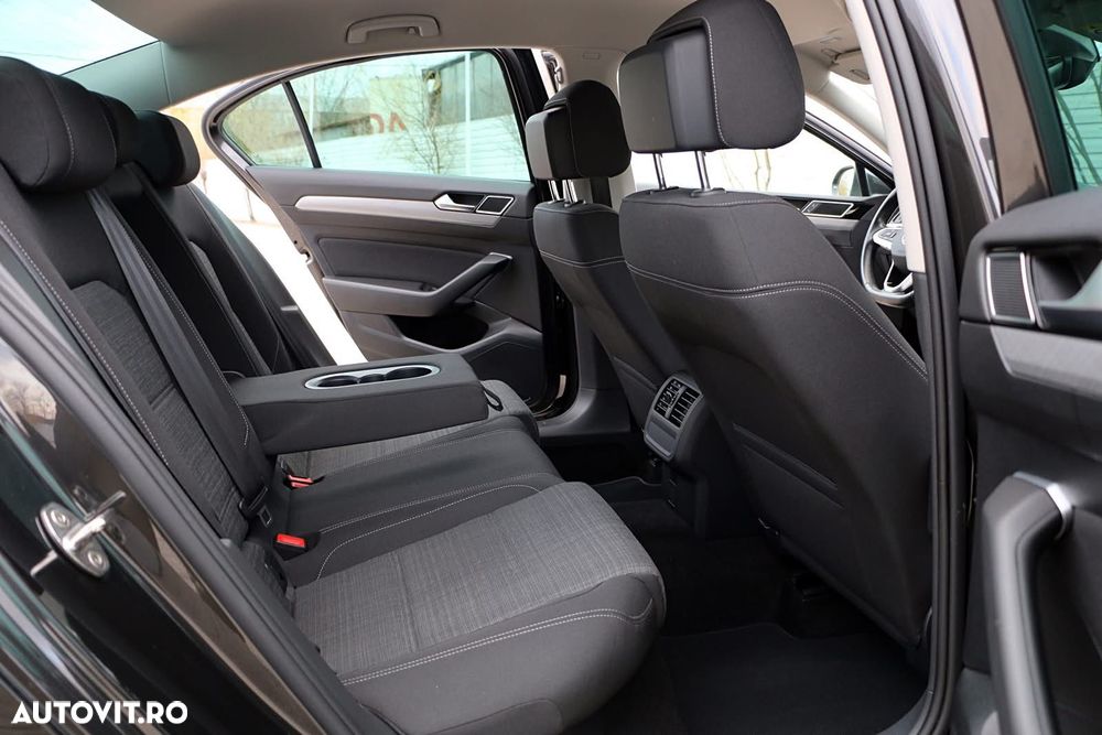 Volkswagen Passat 2.0 TDI SCR DSG Elegance - 6