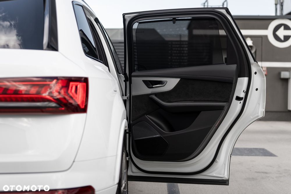 Audi SQ7 - 23