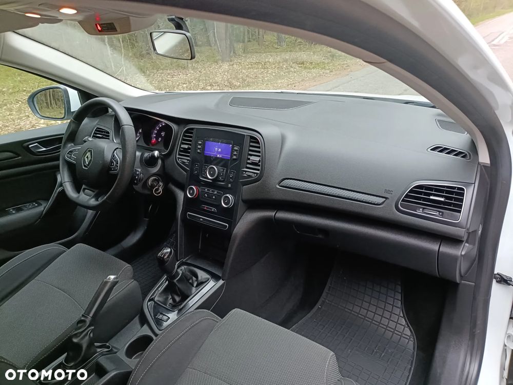 Renault Megane 1.6 SCe Life - 10