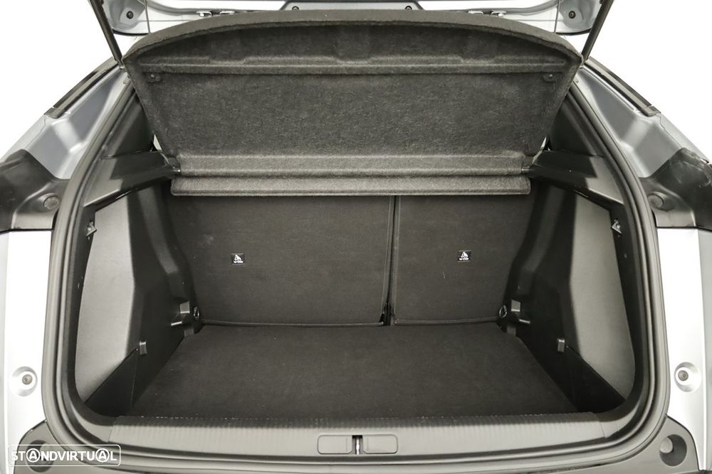 Peugeot 2008 1.2 PureTech Allure - 23