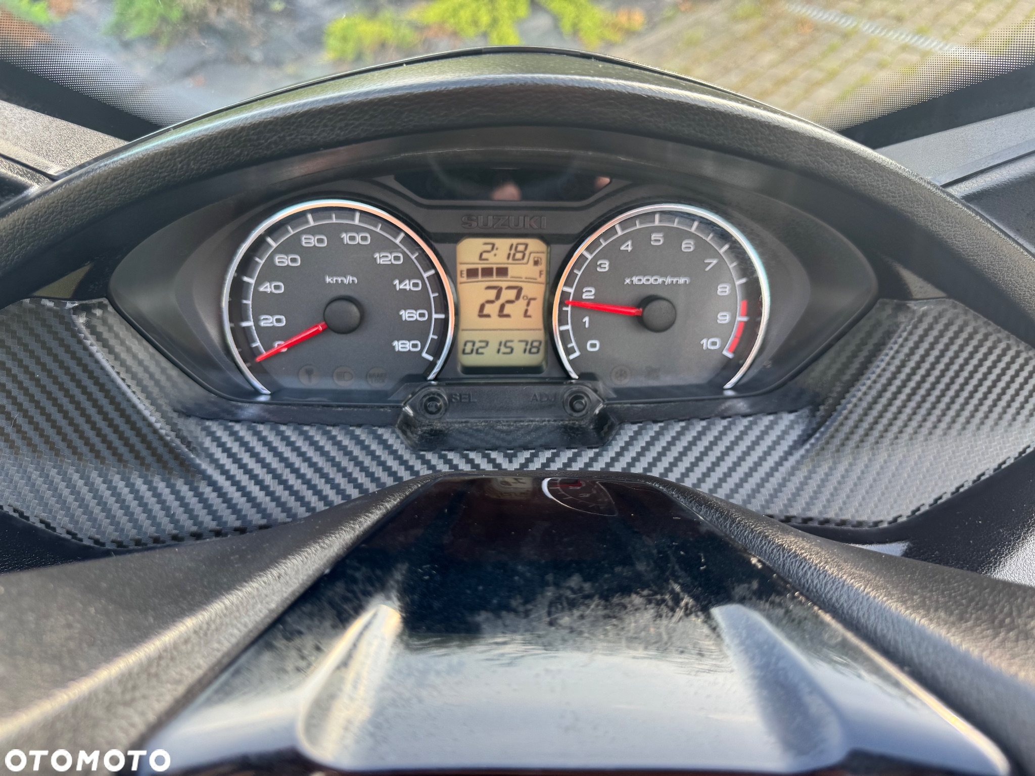 Suzuki Burgman - 13