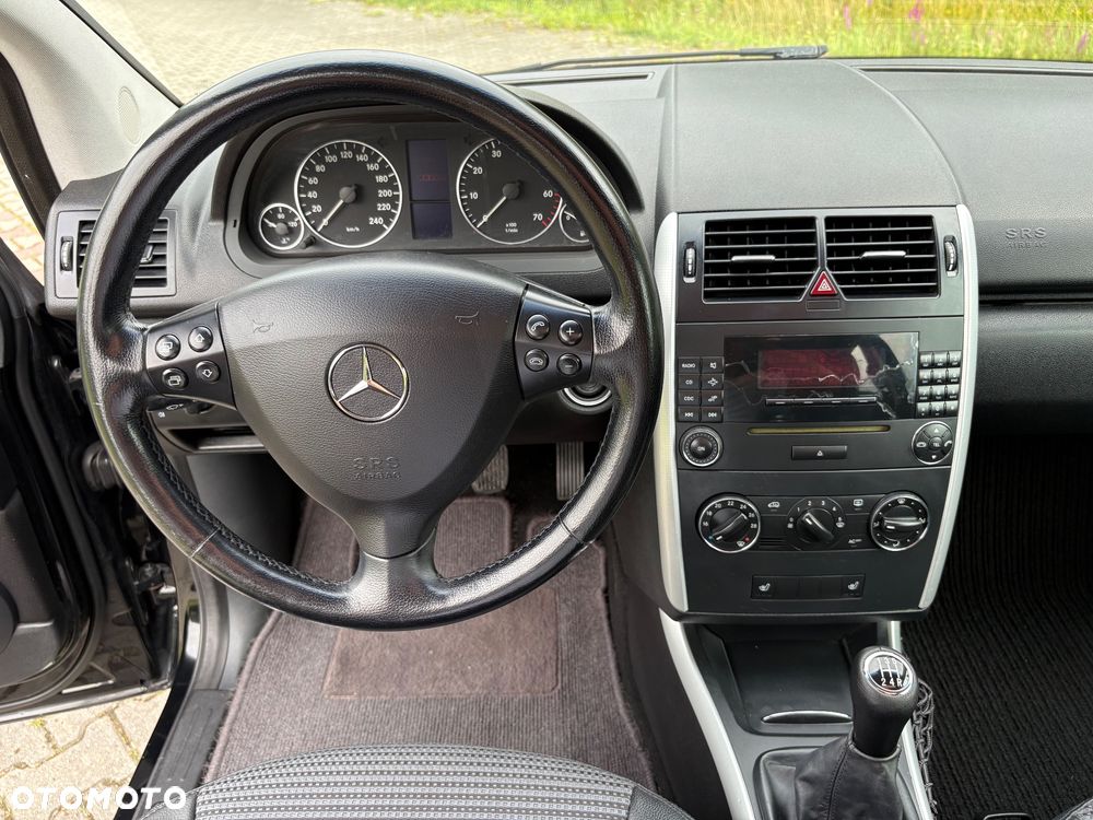 Mercedes-Benz Klasa A 170 Avantgarde - 29