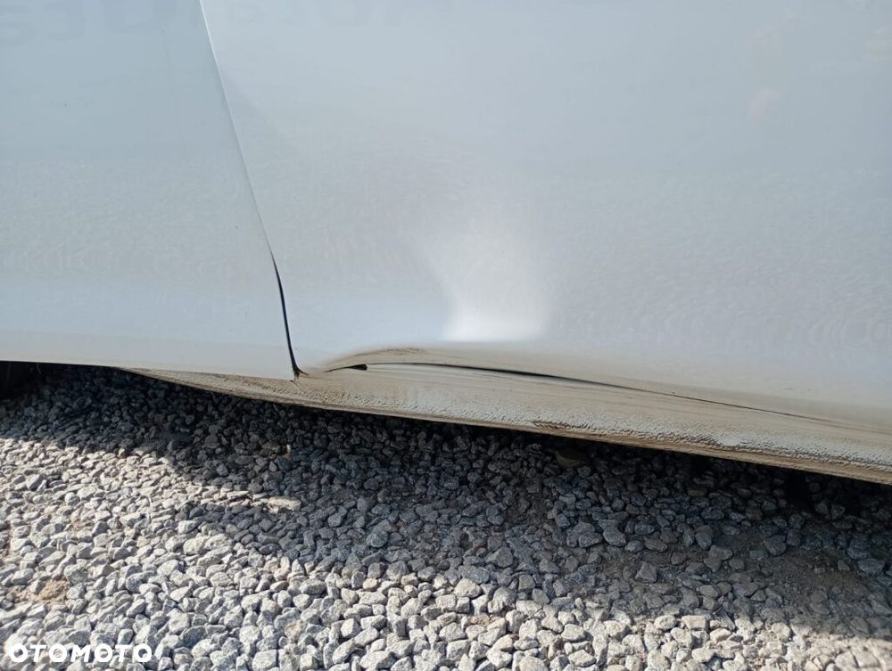 Volkswagen Golf Variant 1.6 TDI BlueMotion Comfortline - 17
