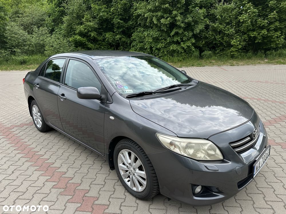 Toyota Corolla - 2