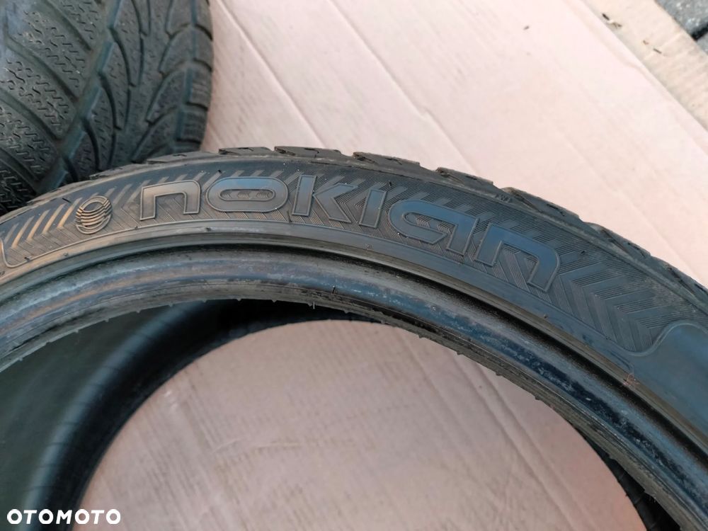 OPONY ZIMOWE NOKIAN WR 235 35 R19 87V NO - 5