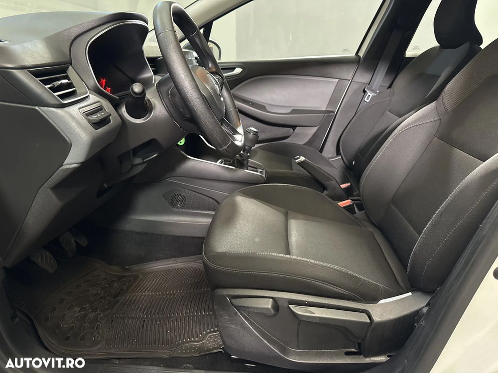 Renault Clio - 18