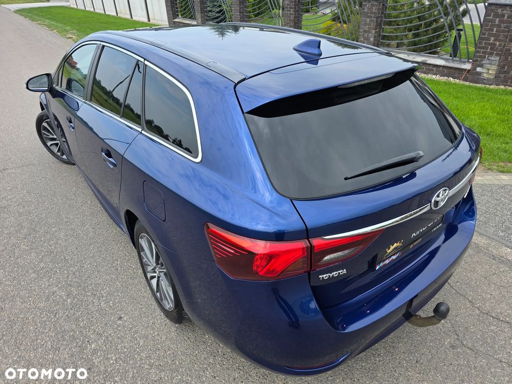 Toyota Avensis 2.0 D-4D PowerBoost Premium - 3