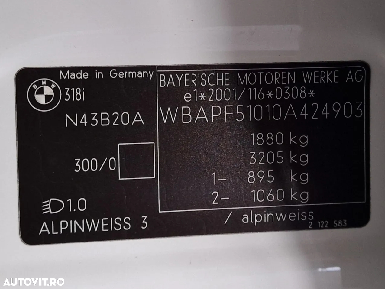 BMW Seria 3 318i - 29