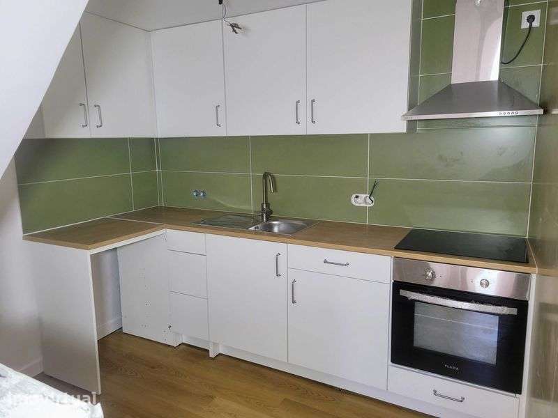 Moradia T3 Renovada | Lobelhe do Mato - Grande imagem: 2/12
