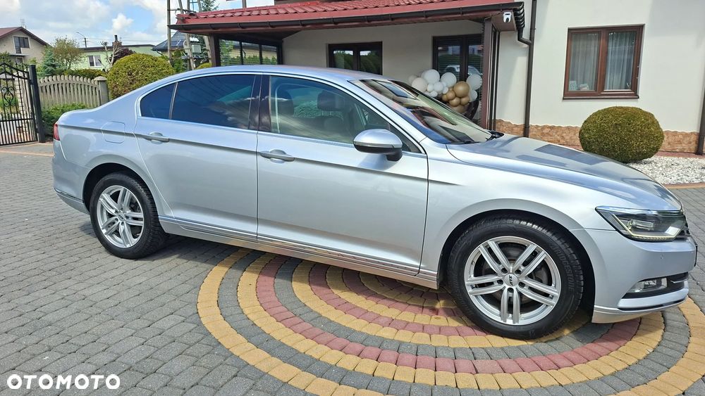 Volkswagen Passat 2.0 TDI (BlueMotion Technology) DSG Highline - 4