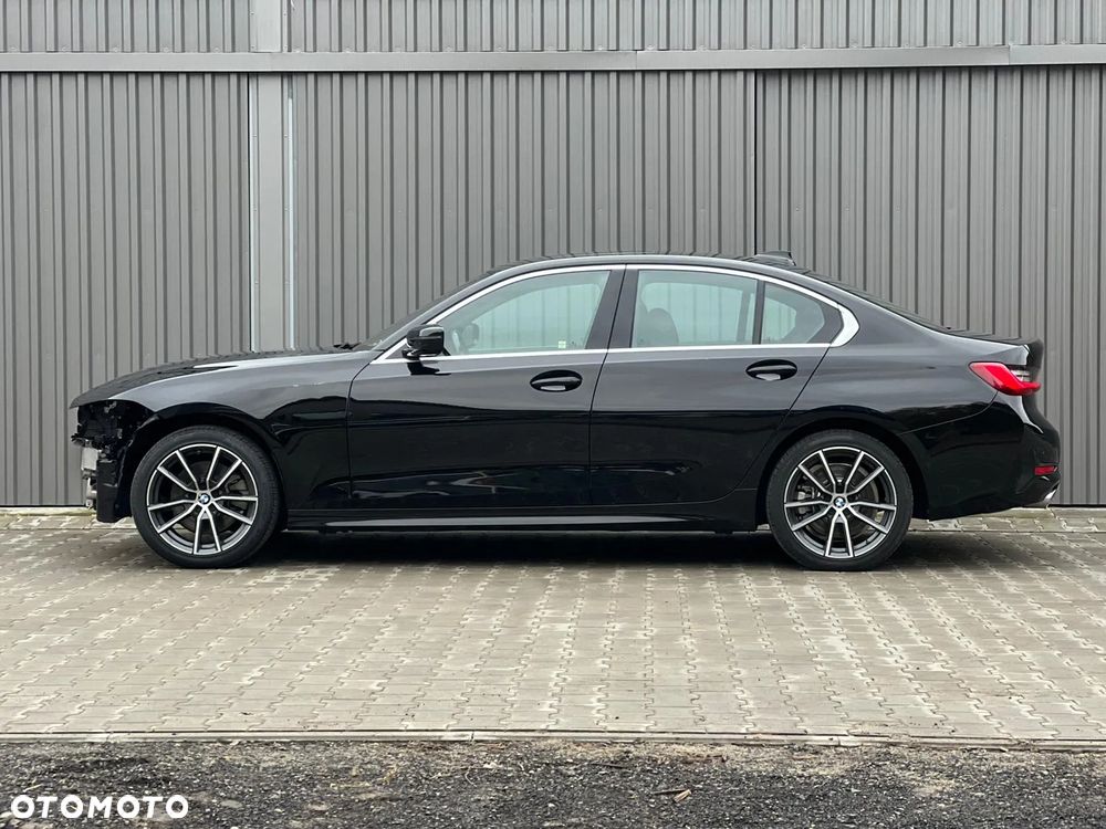 BMW Seria 3 ver-330i-m-sport - 8