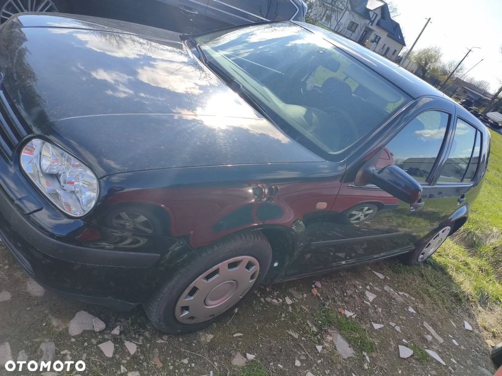 Volkswagen Golf 1.4 Basis - 2