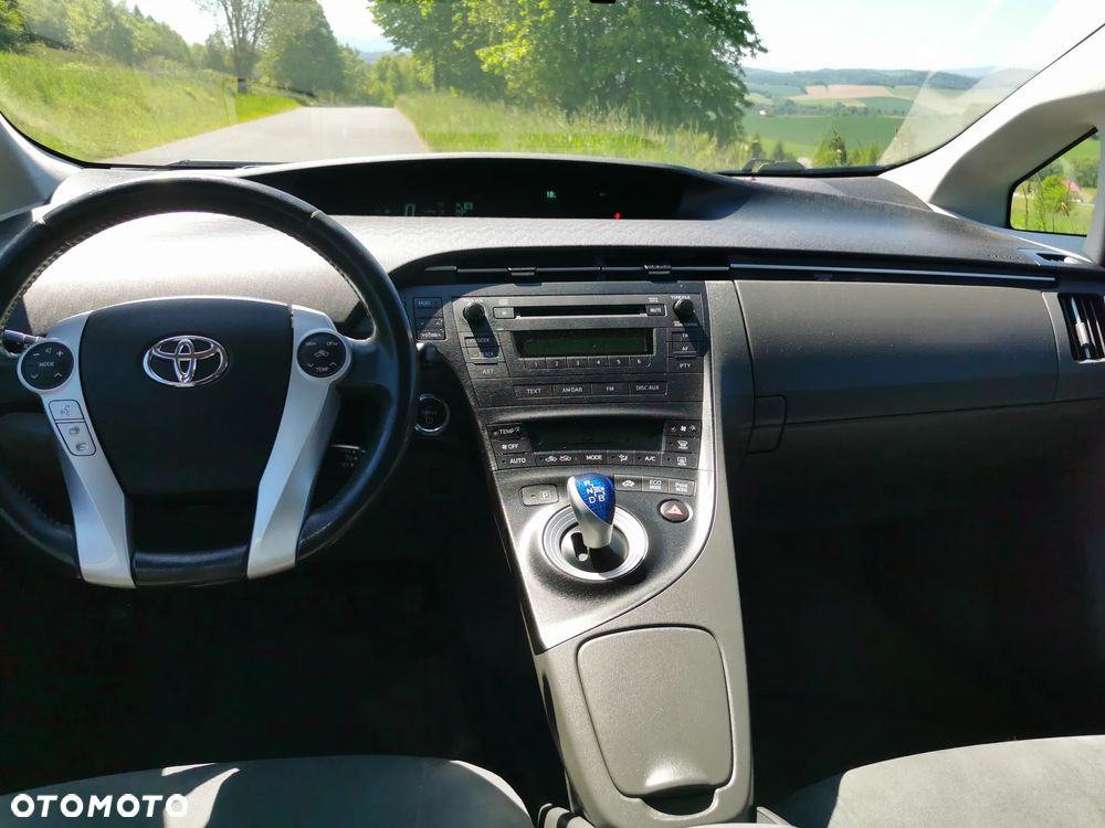 Toyota Prius - 16