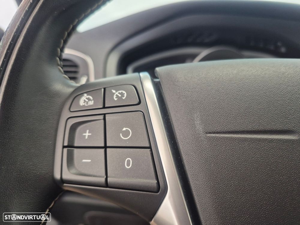 Volvo V40 2.0 D2 R-Design - 14