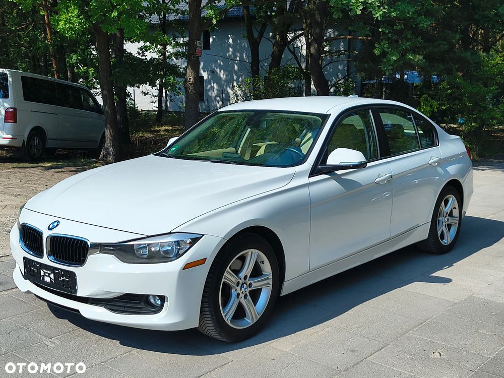 BMW Seria 3 320i Sport-Aut Luxury Line - 9