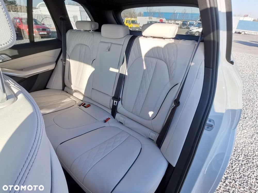 BMW X5 xDrive30d mHEV M Sport sport - 9