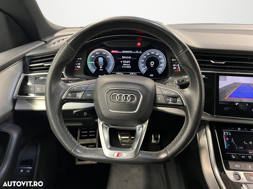 Audi Q8 - 10
