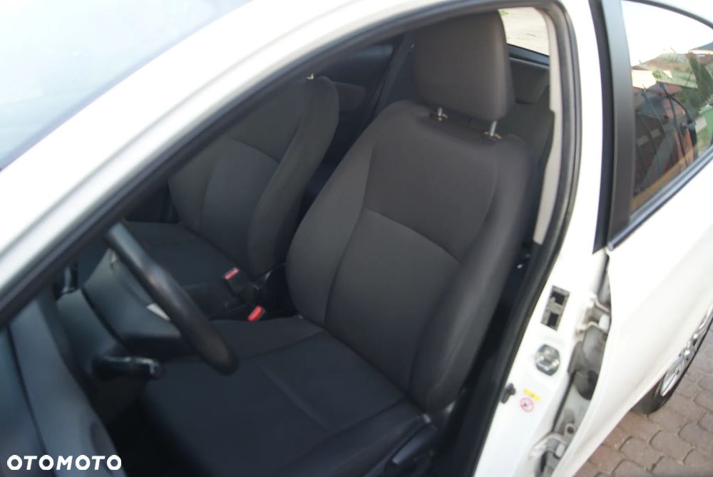 Toyota Yaris 1.4 D-4D Life - 10