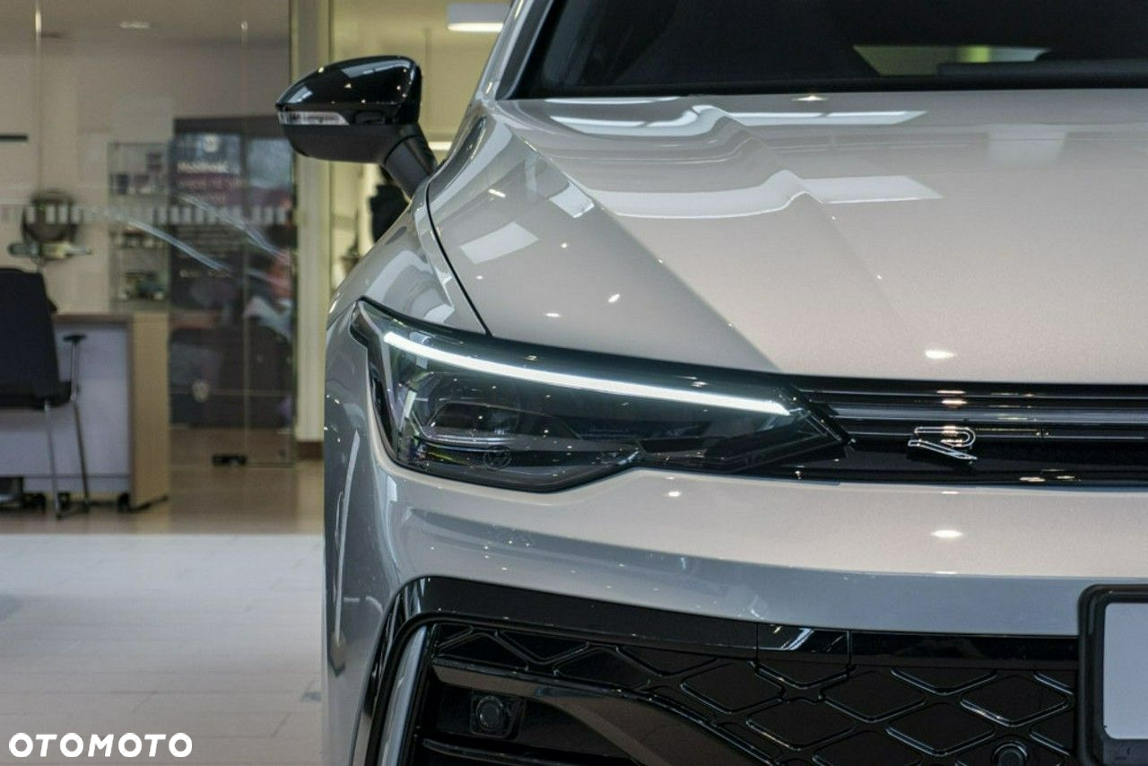 Volkswagen Golf - 12