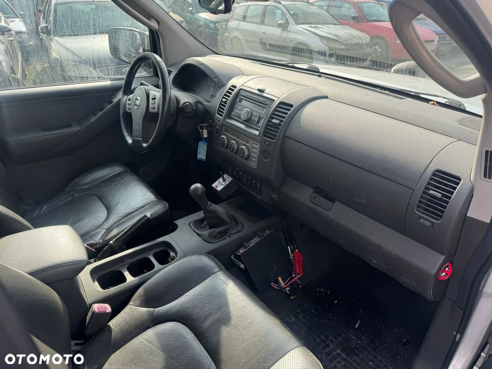 Nissan Navara 2.5 D FE - 5