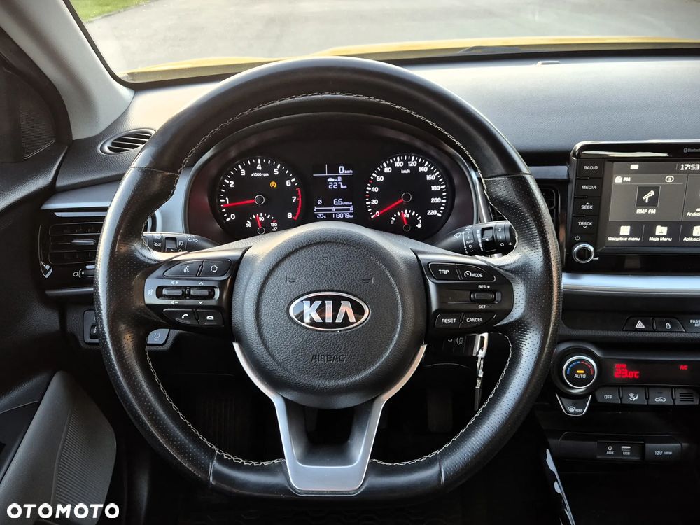 Kia Stonic 1.4 L - 21