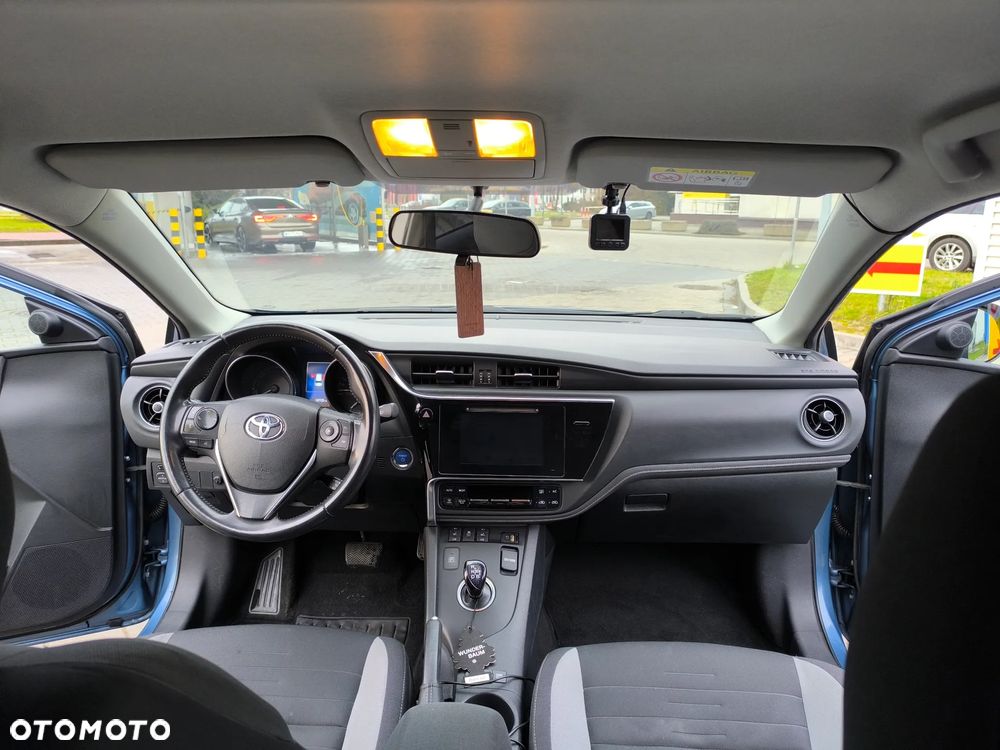 Toyota Auris - 9