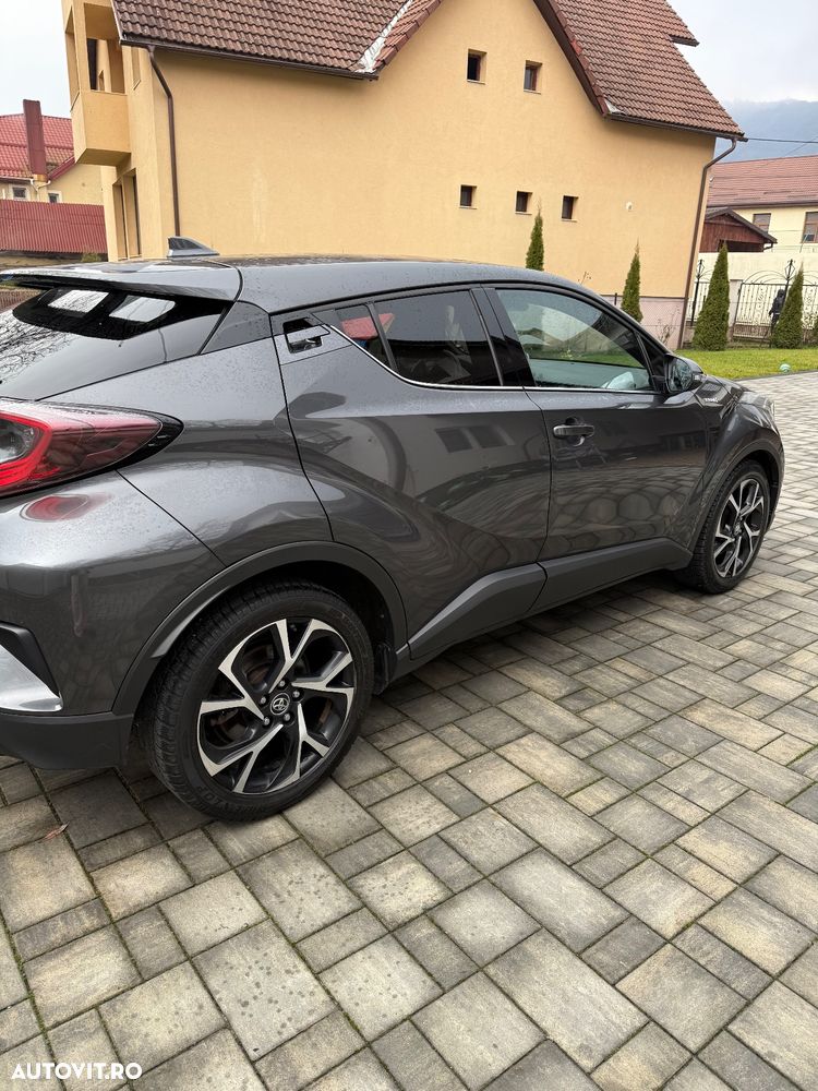 Toyota C-HR - 3