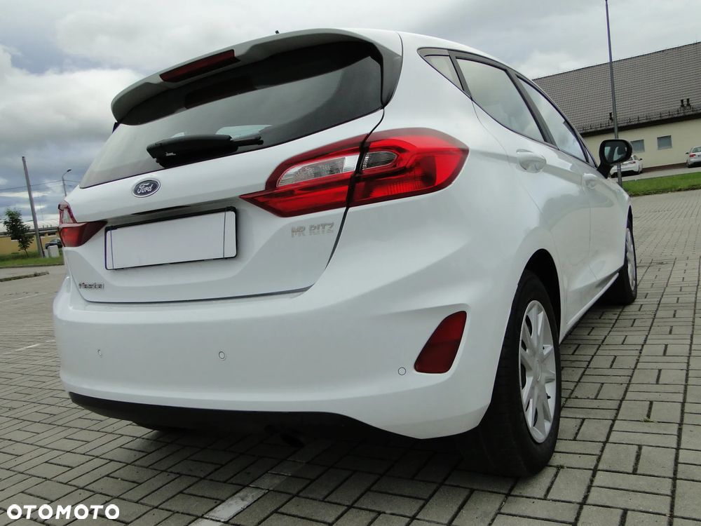 Ford Fiesta - 32