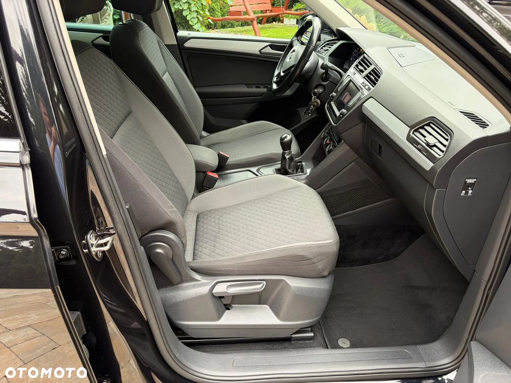 Volkswagen Tiguan - 21